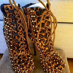 Somebody said were is the Cheetah😍😍😍